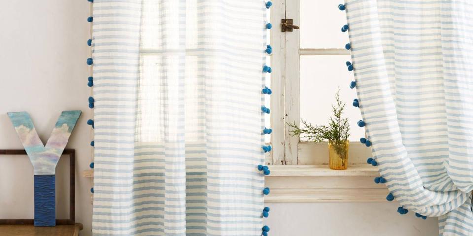 15 Contemporary Curtains That Are Both Beautiful and Budget Friendly