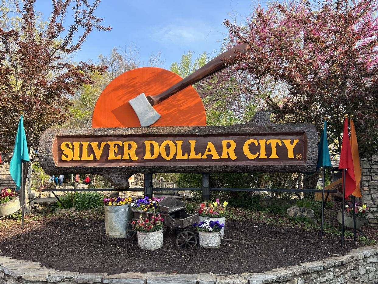 At the gates of Silver Dollar City, guests are transported to a simpler time and encouraged to slow down and enjoy their theme park day. (Photo: Terri Peters)