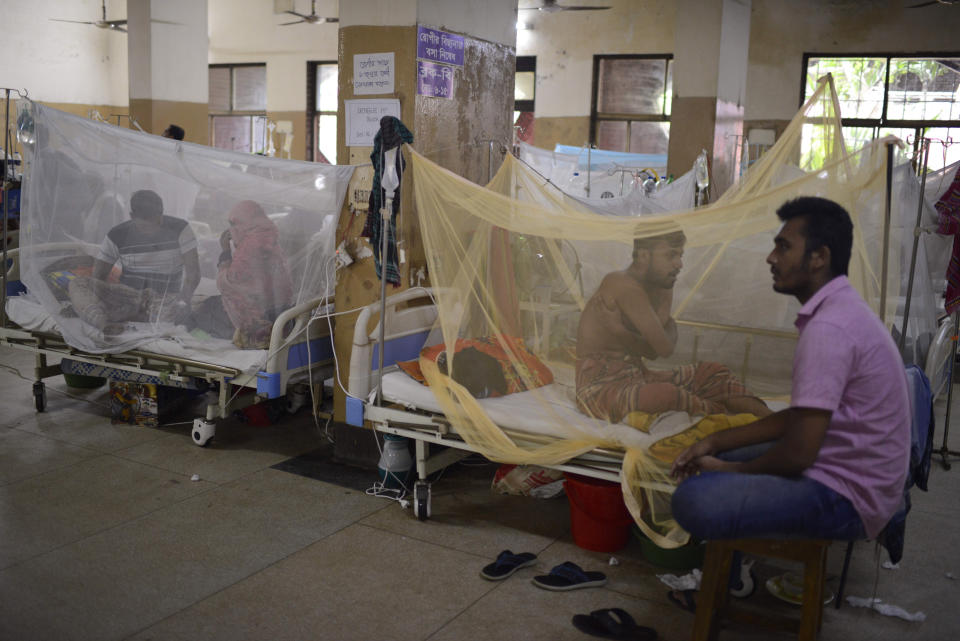 Los hospitales de Asia se llenan de pacientes por una epidemia grave de dengue