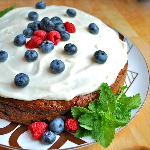 Banana Berry Cake