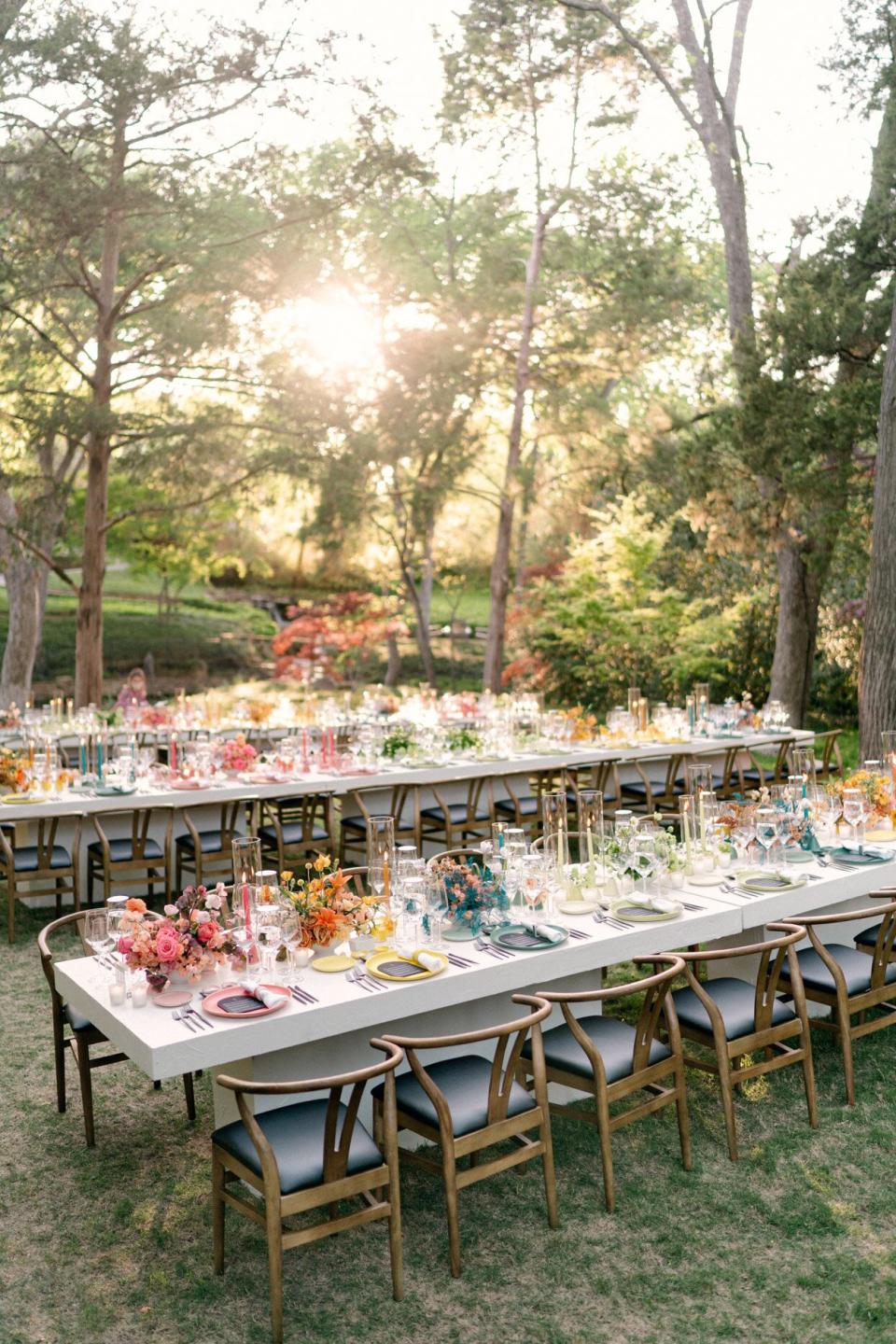 long outdoor wedding reception tables