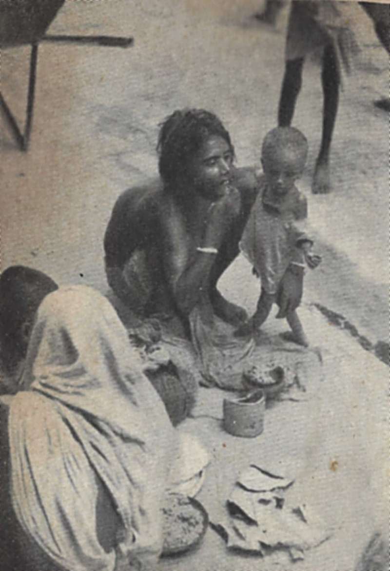 1943年的孟加拉饑荒（Bengal famine of 1943），一對瀕死的母子（Wikipedia / Public Domain）