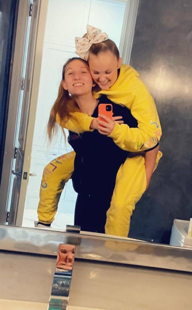 Jojo Siwa, Kylie, Instagram