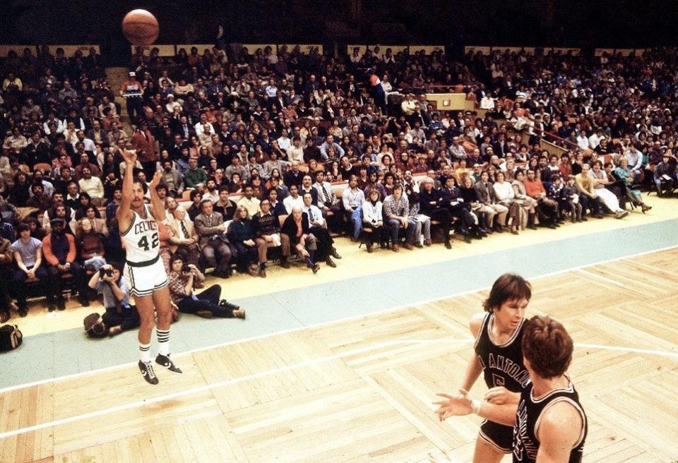 Chris Ford takes a three-pointer in December 1979, two months after hitting the first one in NBA history. (Manny Millan/Sports Illustrated via Getty Images)