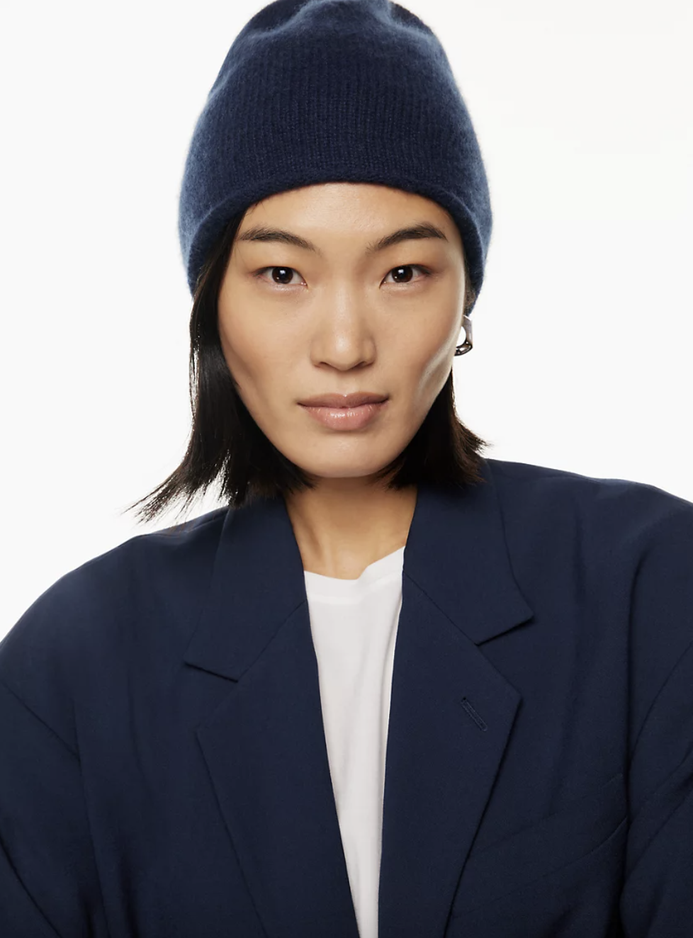 <p><a href="https://go.redirectingat.com?id=74968X1596630&url=https%3A%2F%2Fwww.aritzia.com%2Fus%2Fen%2Fproduct%2Fluxe-cashmere-kisho-beanie%2F104990.html&sref=https%3A%2F%2Fwww.townandcountrymag.com%2Fsociety%2Ftradition%2Fg46663032%2Fmeghan-markle-style-canada-invictus-2024-photos%2F" rel="nofollow noopener" target="_blank" data-ylk="slk:Shop Now;elm:context_link;itc:0;sec:content-canvas" class="link rapid-noclick-resp">Shop Now</a></p><p>Luxe Cashmere Kisho Beanie</p><p>aritzia.com</p><p>$55.00</p>