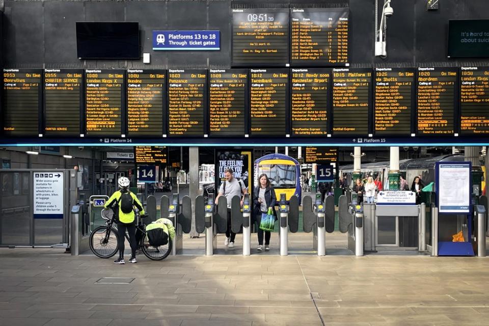 A new temporary timetable may mean delays and inconvenience for travellers at Edinburgh Waverley (Jane Barlow/PA) (PA Wire)