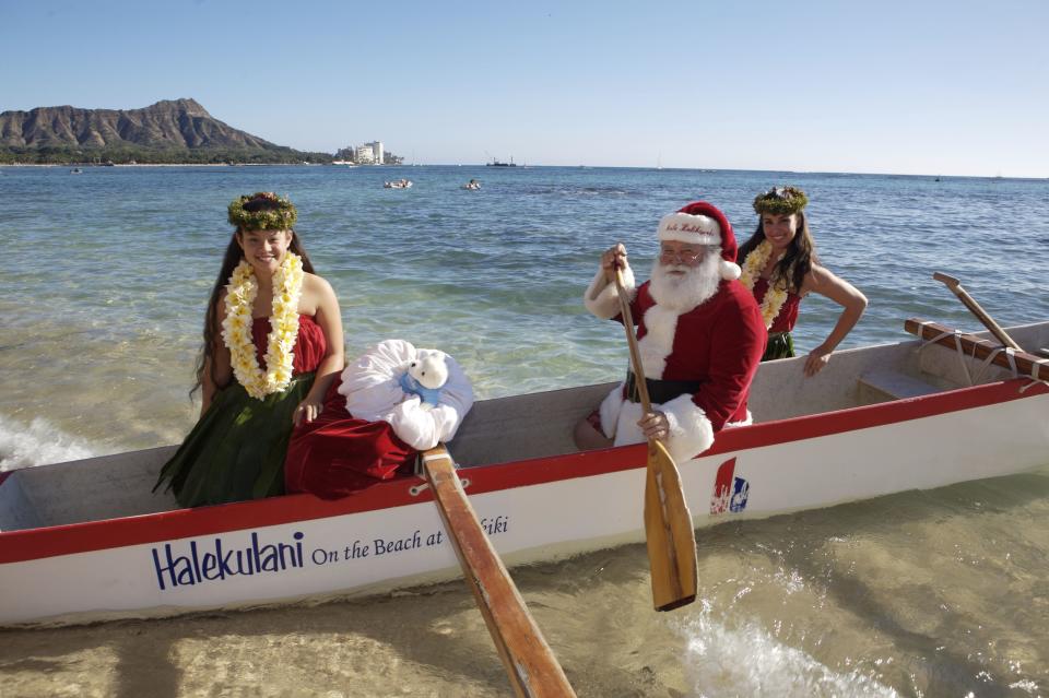 Outrigger Canoe: Honolulu, Hawai