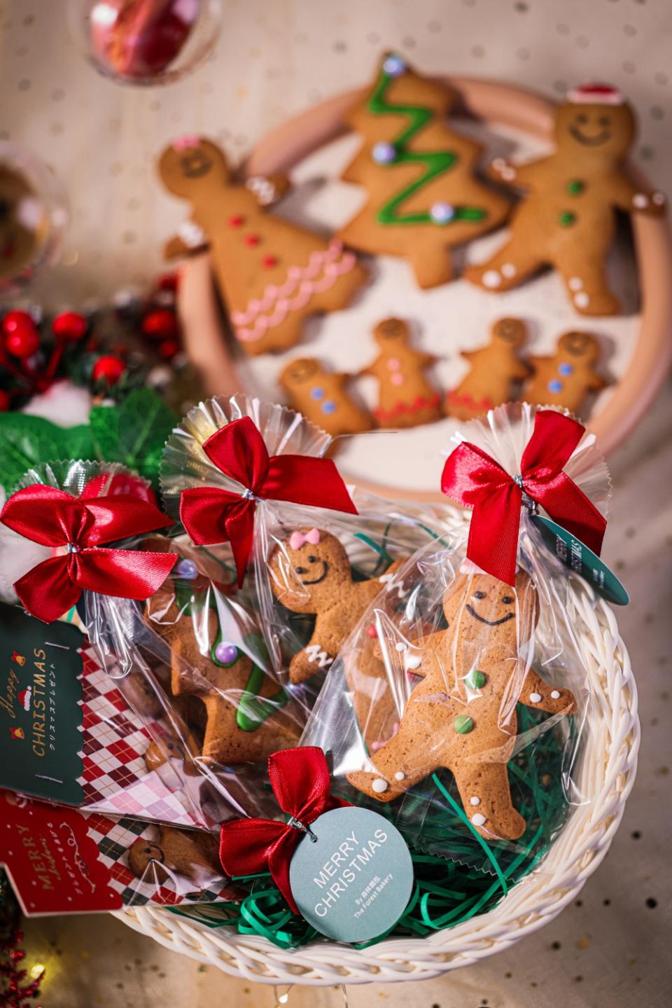 牛頭角人氣麵包店「森林麵包」 推出聖誕主題系列 必買香印提子乳酪聖誕蛋糕/傳統意大利聖誕麵包