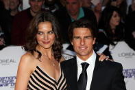 En mai 2010, Tom Cruise apprend que Joshua Jackson, le premier amour de Katie Holmes, sera présent à la cérémonie des National Movie Awards à Londres. Alors qu’il est également invité au côté de son épouse, l’acteur de <em>Mission: Impossible </em>fait tout pour éviter le comédien de <em>Dawson</em>. "<em>Tom ne supporte pas de voir Joshua et Katie ensemble. Quand l’équipe de Tom a su qu’ils seraient sur le même tapis rouge, elle a tout de suite fixé plein de conditions"</em>, révèle alors une source proche au <em>Daily Mirror</em>. Selon <em>Paris Match</em>, Tom Cruise aurait notamment demandé à être installé à l’opposé de Joshua Jackson. <em>(Photo by Jon Furniss/WireImage via Getty Images)</em>