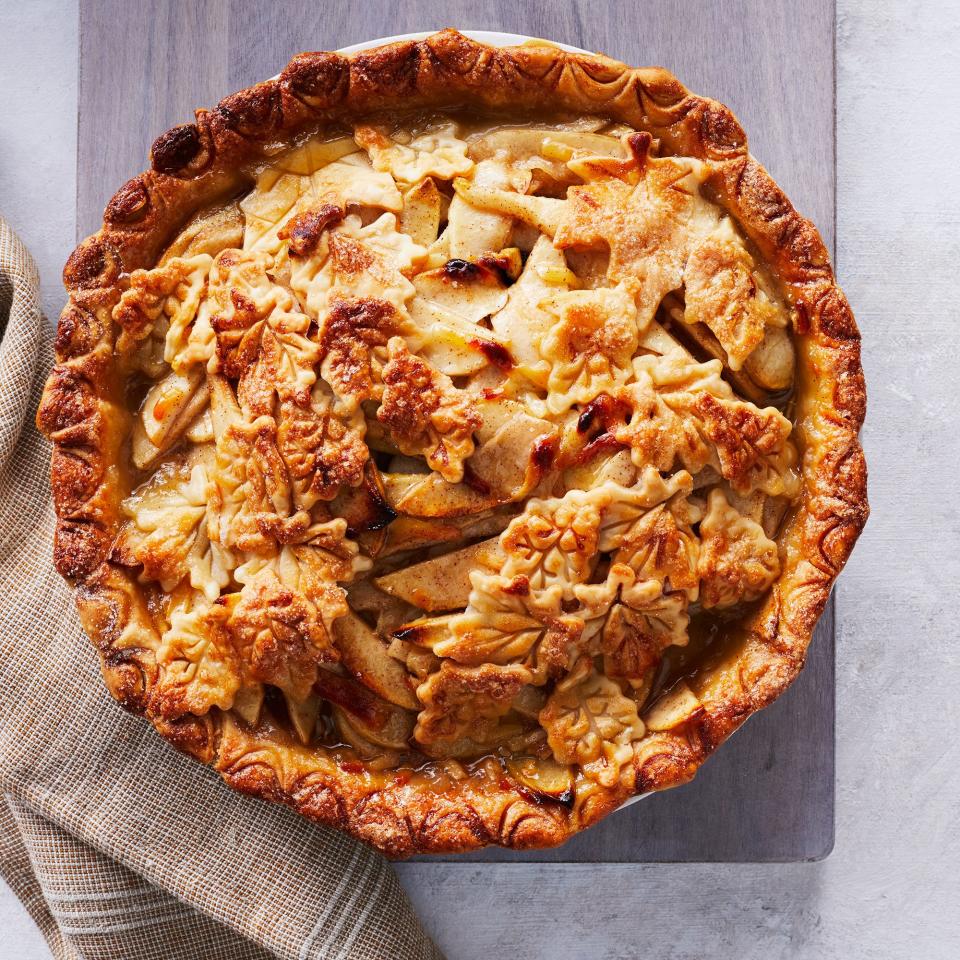 Cheddar Apple-Pear Pie