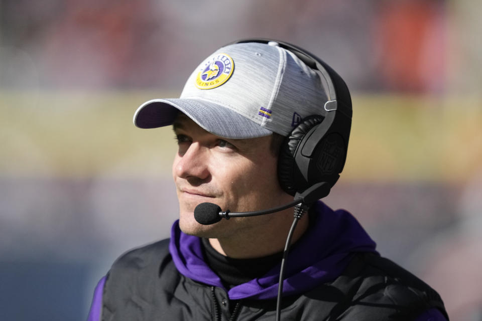 Minnesota Vikings head coach Kevin O'Connell looks towards the scoreboard during the second half of an NFL football game against the Chicago Bears, Sunday, Oct. 15, 2023, in Chicago. (AP Photo/Charles Rex Arbogast)