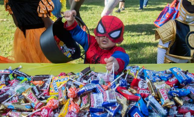 Where to Get the Best Deals on Halloween Candy This Year