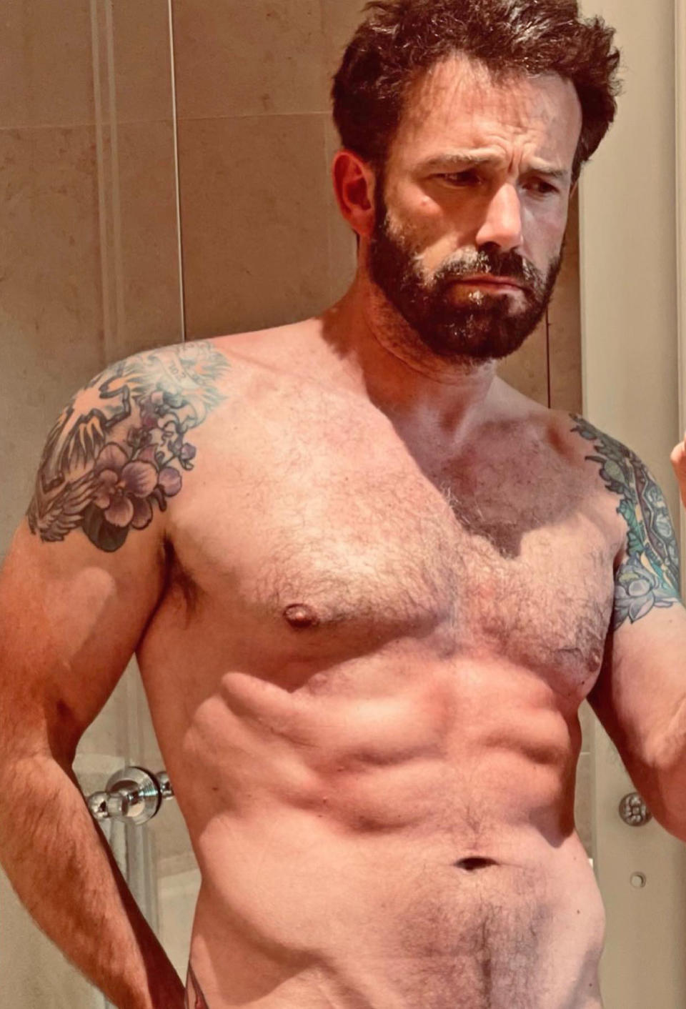 Jennifer Lopez Shares Shirtless Pic of Daddy Ben Affleck