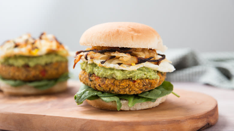 veggie brunch burgers on board