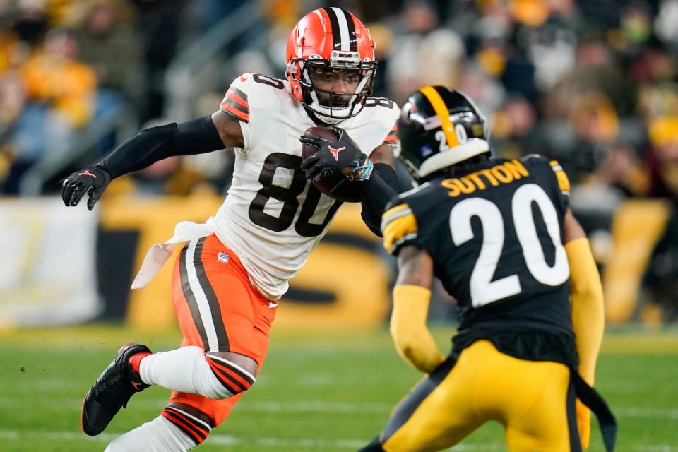 Cleveland Browns wide receiver Jarvis Landry (80) runs with the ball in the first half of an NFL football game against the Pittsburgh Steelers, Monday, Jan. 3, 2022, in Pittsburgh. (AP Photo/Gene J. Puskar)