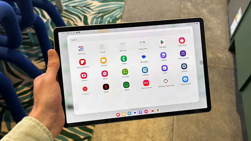 Samsung Galaxy Tab S9 Plus display