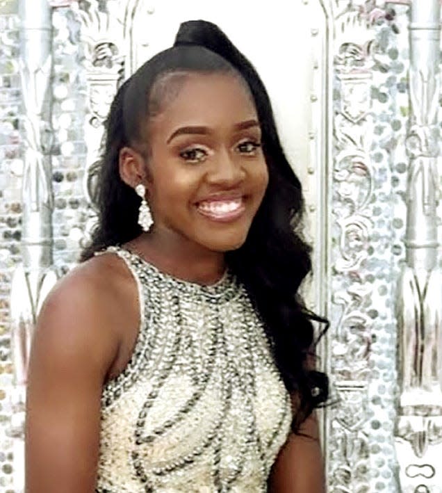 Arielle Anderson, a 19-year-old sophomore at Michigan State University, during her Grosse Pointe North High School prom in 2021.