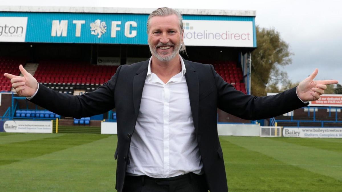 Savage appointed as head coach of Macclesfield