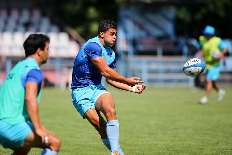 Santiago Chocobares ocupará un lugar en el centro de la cancha junto a Lucio Cinti