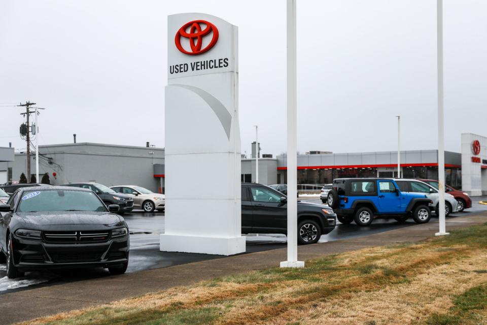 The used car lot at Golling Toyota dealership in Warren on Jan. 13, 2022.