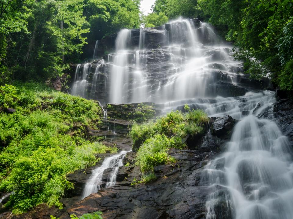 almicalola falls trail