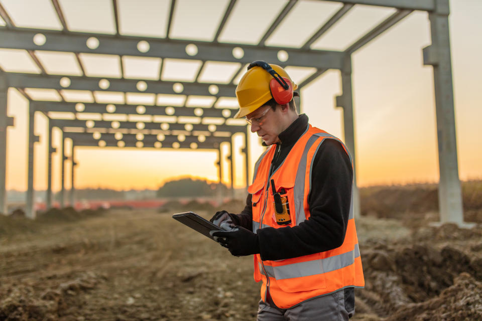 Anyone working in construction sites or loud workplaces should wear sufficient protection and be extremely conscious of their ears. (Getty Images) 