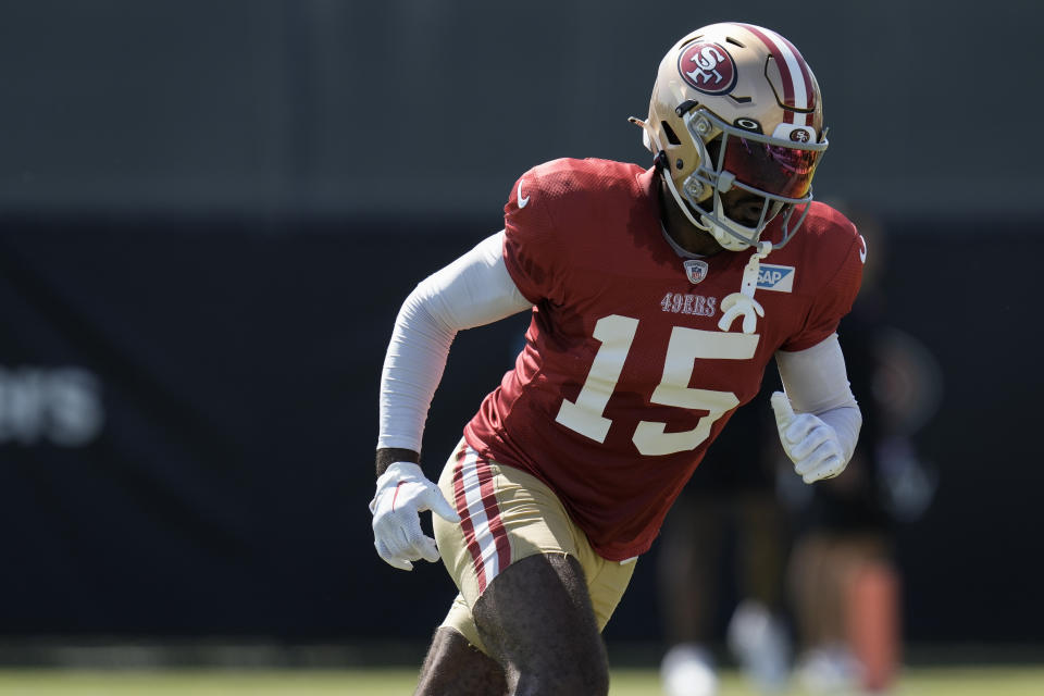 San Francisco 49ers wide receiver Jauan Jennings takes part in a drill during NFL football training camp Friday, Aug. 4, 2023, in Santa Clara, Calif. (AP Photo/Godofredo A. Vásquez)