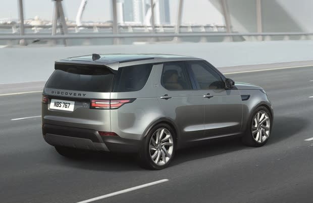 2017 Land Rover Discovery First Edition rear quarter right photo