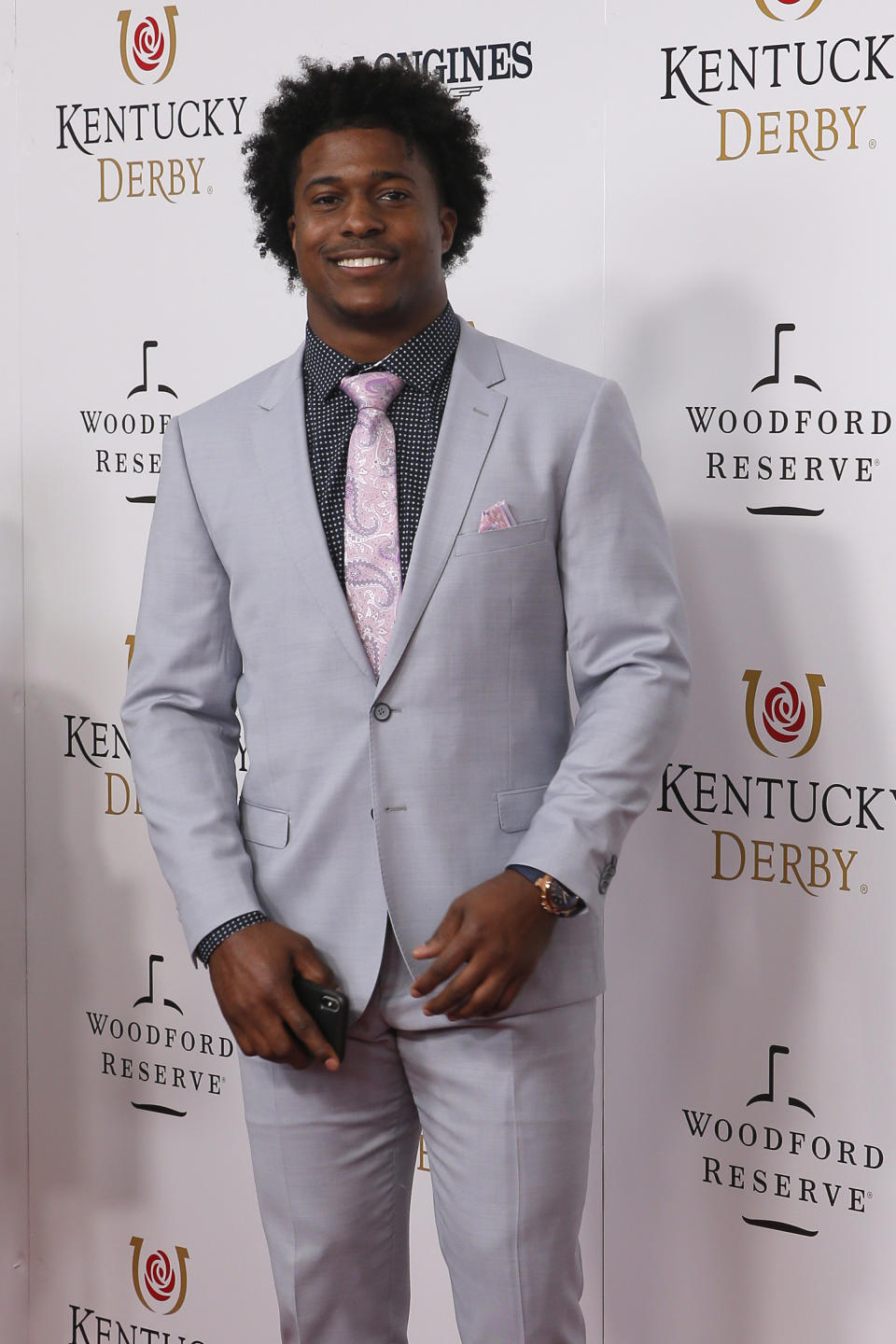 New York Jet linebacker Avery Williamson walks the red carpet prior to the145th running of the Kentucky Derby on May 4, 2019 at Churchill Downs, in Louisville, KY.(Photo by Jeffrey Brown/Icon Sportswire)