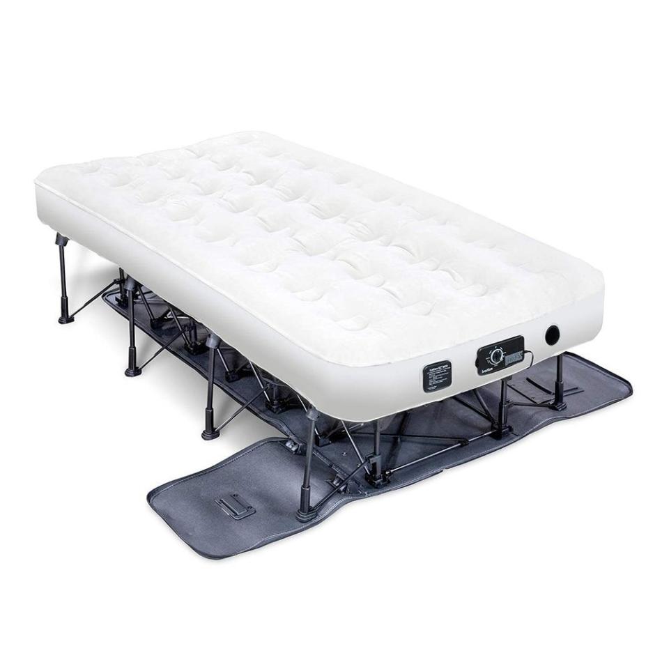 43) EZ-Bed Air Mattress