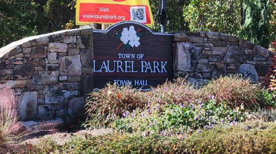 The entrance to the Town Hall of Laurel Park.