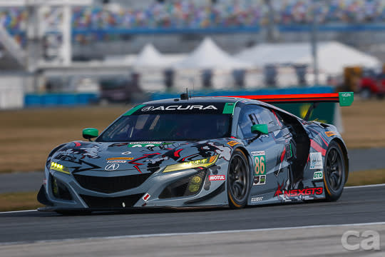 Alvaro Parente took his Michael Shank Racing Acura NSX GT3 to si