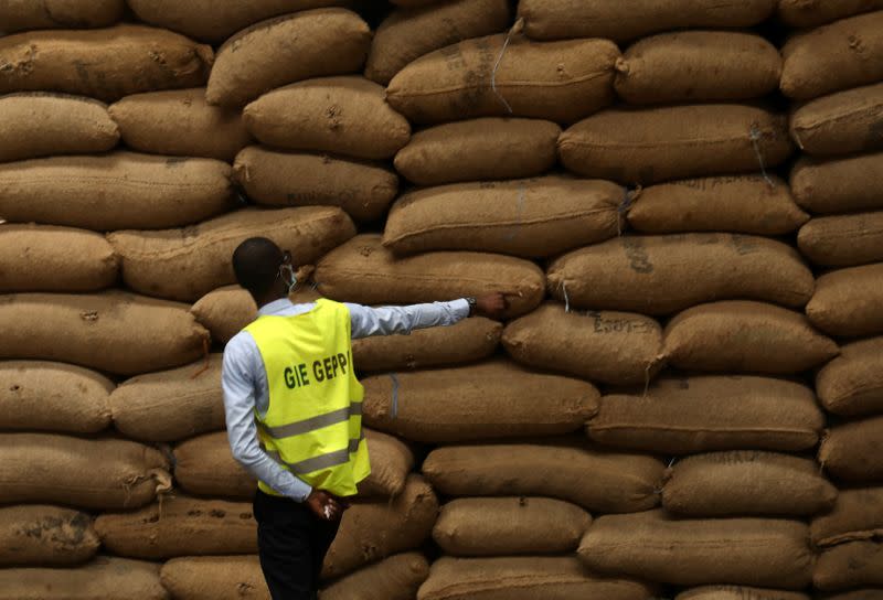 Cashew nut warehouse operations during COVID-19 in Abidjan