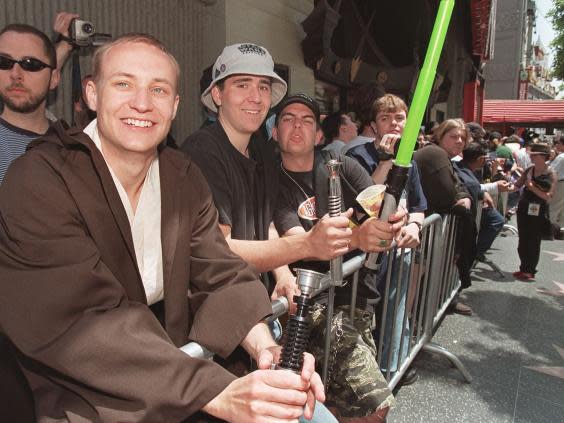 Fans queue outside Mann’s Chinese Theatre in Hollywood for ‘Phantom Menace’ tickets (AFP/Getty)