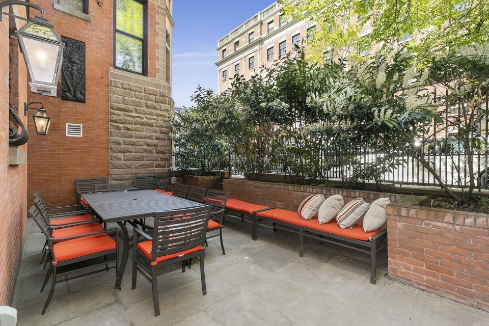 10) Despite being located in NYC, the home has ample outdoor space.