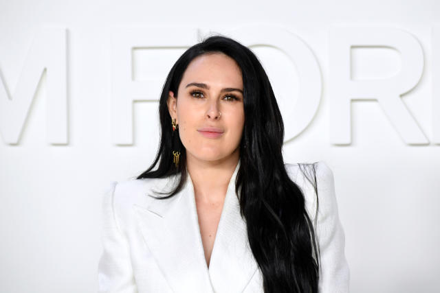 Pregnant Rumer Willis shows off her growing baby bump in chic