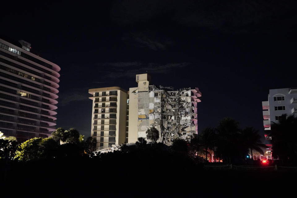 Colapsa edificio en Miami