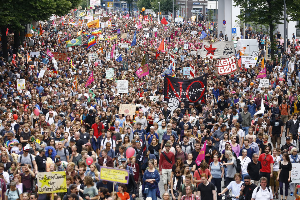 <p>Protesters demonstrate against the G20 economic summit during a protest march on July 8, 2017 in Hamburg, Germany.(Photo: Morris MacMatzen/Getty Images) </p>