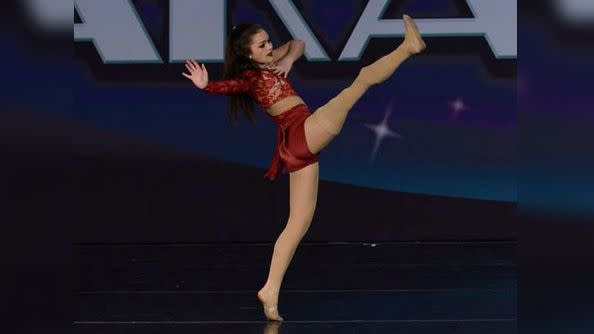 The brave teen was a competitive dancer before her diagnosis and used dance as motivation to walk again. Photo: Instagram/Gabi Shull