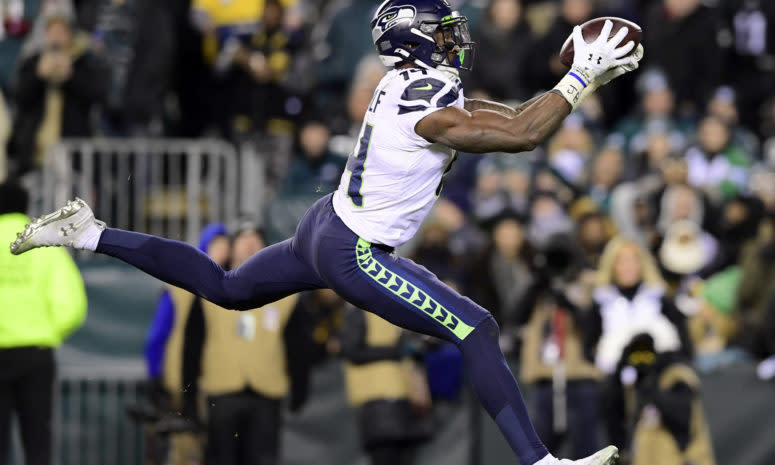 Seahawks wide receiver D.K. Metcalf catches a pass against the Eagles.