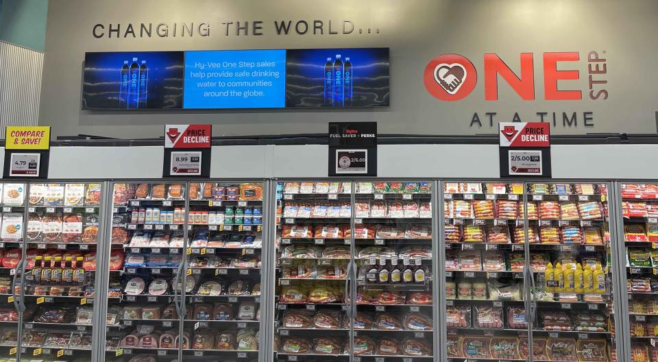 Hy-Vee Digital Signage