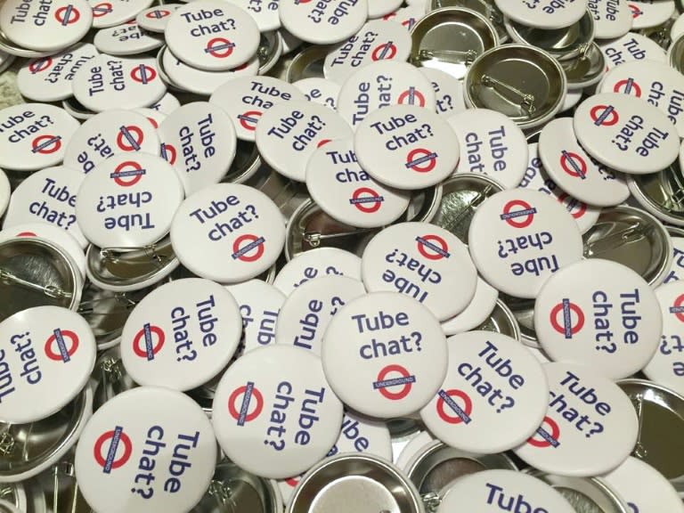 American Jonathan Dunne, who has lived on and off in the capital for 20 years, has started handing out badges encouraging travellers on the London Underground to talk to each other