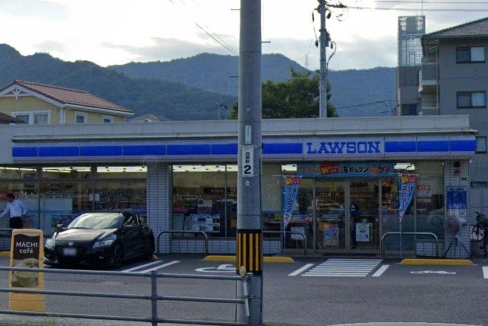 LAWSON「廣島長束二丁目分店」驚傳隨機砍人事件。（翻攝自Google Maps）