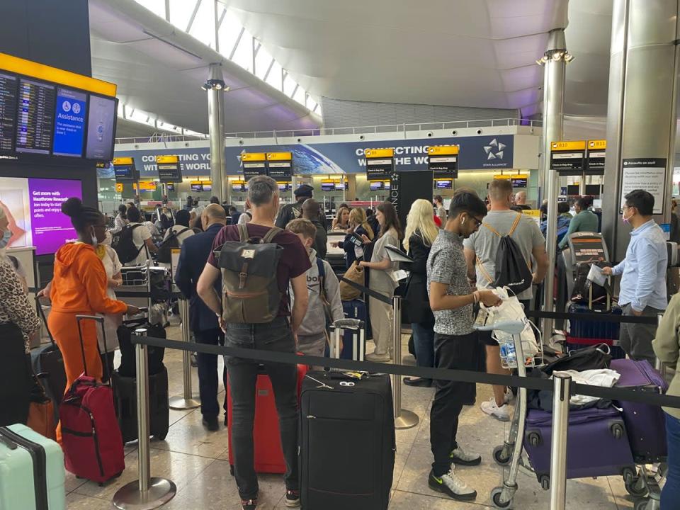 L'aéroport d'Heathrow a été utilisé par plus de deux fois plus de passagers en août que le même mois en 2021, selon de nouveaux chiffres (PA) (PA Wire)