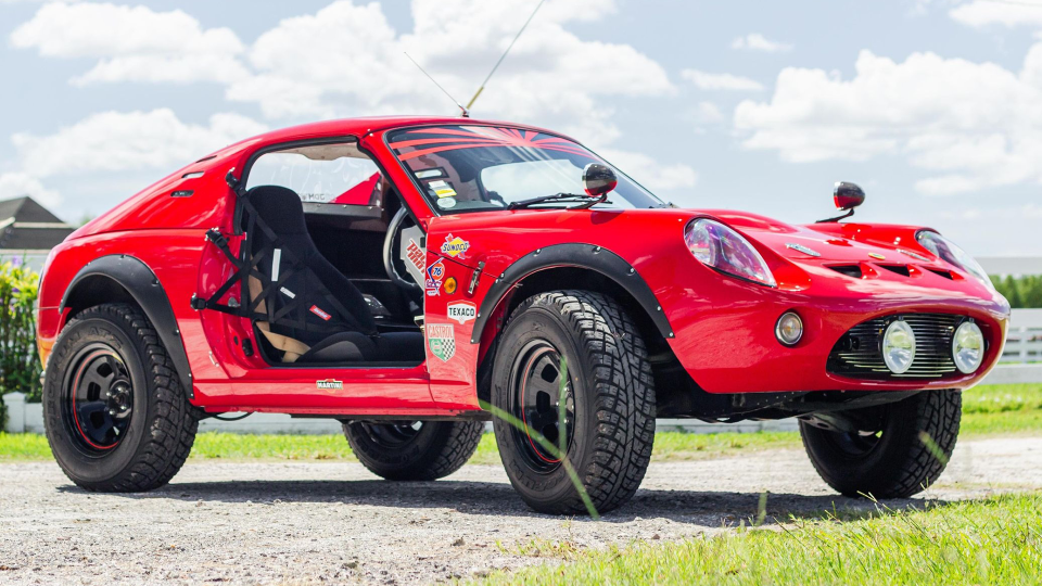 This Lifted 1992 Mazda Miata Might Be the Ultimate Off-Road Buggy photo