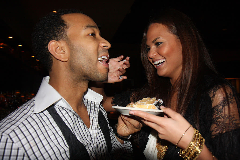 It's not enough for them to be relationship goals: Chrissy Teigen and John Legend are now holiday-gift goals too. (Photo: Getty) 