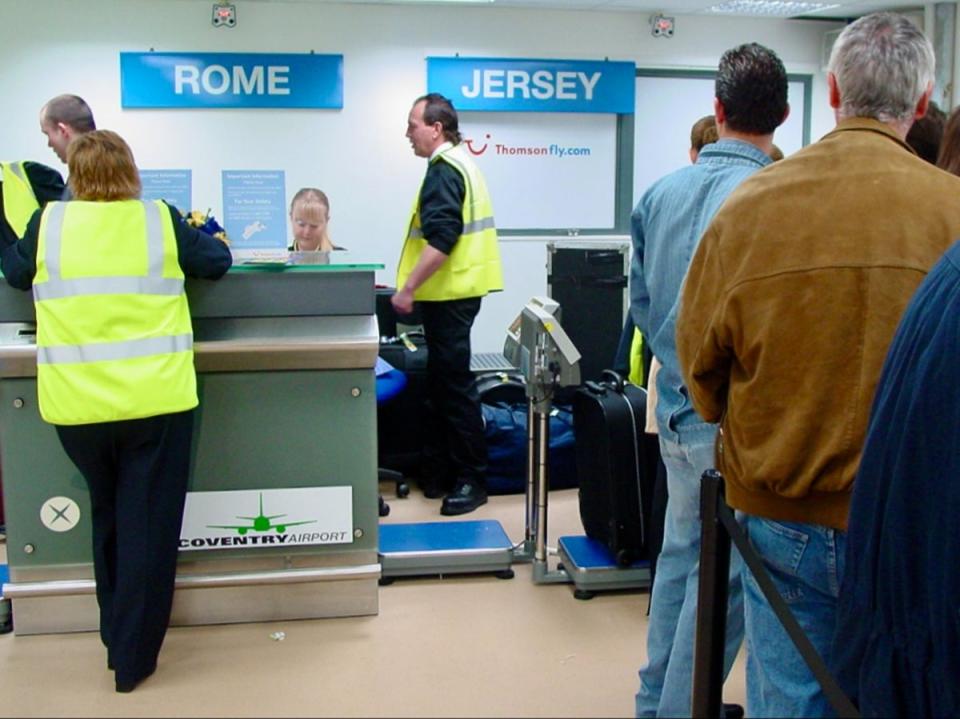 Makeshift terminal: Day one for Thomsonfly at Coventry airport (Simon Calder)