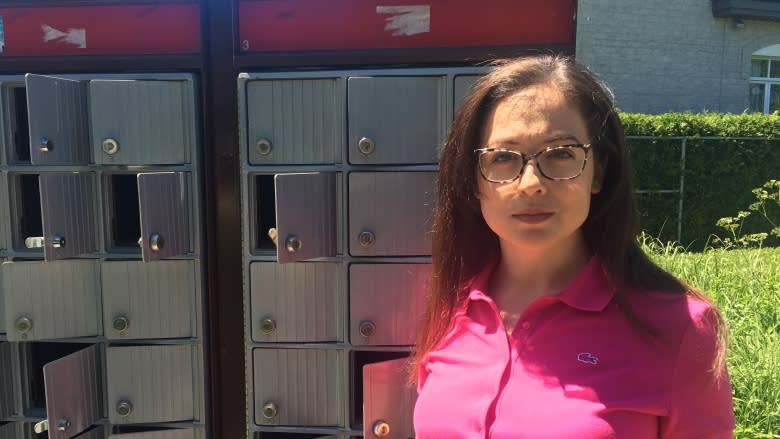 Saint-Laurent residents worry about identity theft after mailboxes broken into