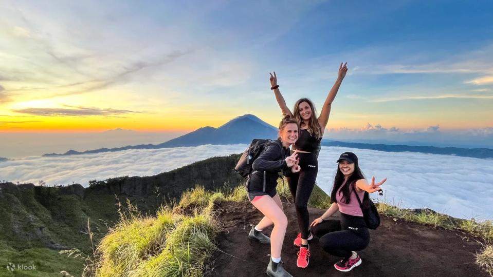 Mount Batur Sunrise Trekking Experience. (Photo: Klook SG)