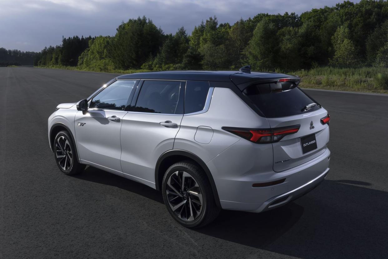 2023 mitsubishi outlander phev